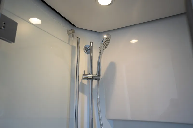 Slide: The Image of Azimut AZ 60-FLY 2019 - 71