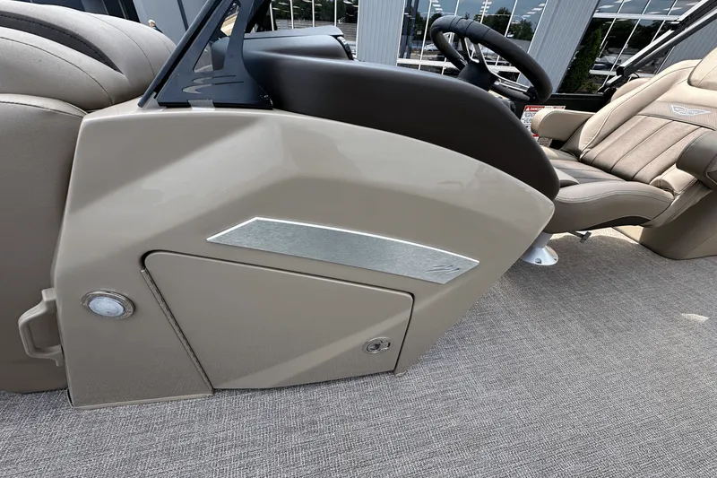 Slide: The Image of Bennington 23LXS 2025 - 13