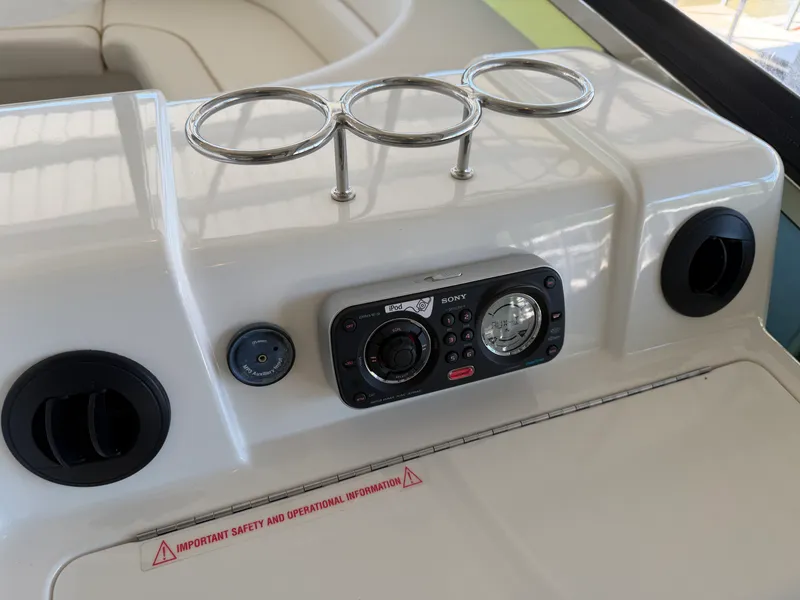 Slide: The Image of Sea Ray 52 SEDAN BRIDGE 2009 - 19