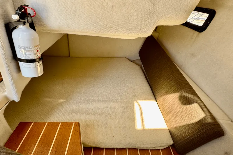 Slide: The Image of Cutwater C26 2015 - 22