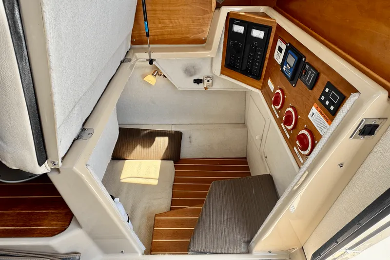 Slide: The Image of Cutwater C26 2015 - 42