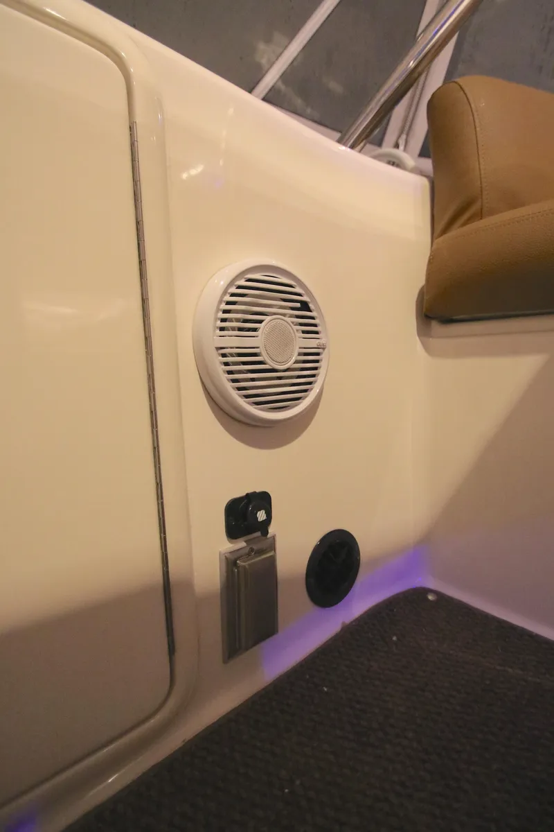 Slide: The Image of Riviera 47 Open Flybridge Series II 2008 - 61