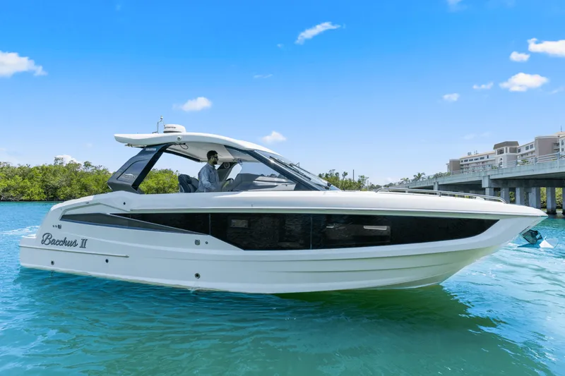 Slide: The Image of Galeon 325 GTO 2024 - 2