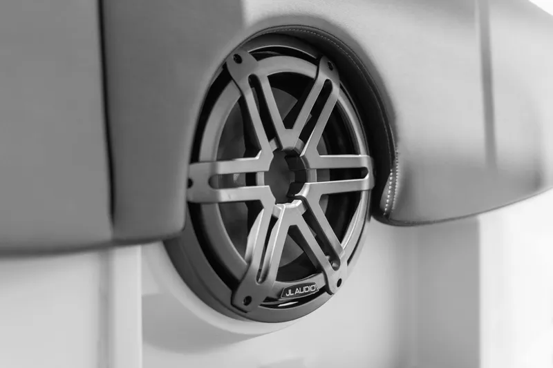 Slide: The Image of Galeon 325 GTO 2024 - 33