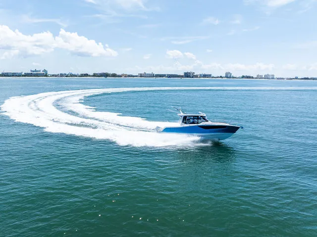 Slide: The Image of Boston Whaler 365 Conquest 2026 - 106
