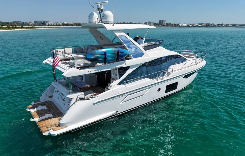 Slide: The Image of Azimut 60 FLY 2019 - 15