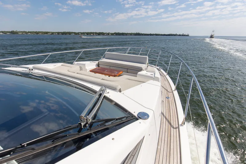 Slide: The Image of Azimut 60 FLY 2019 - 52
