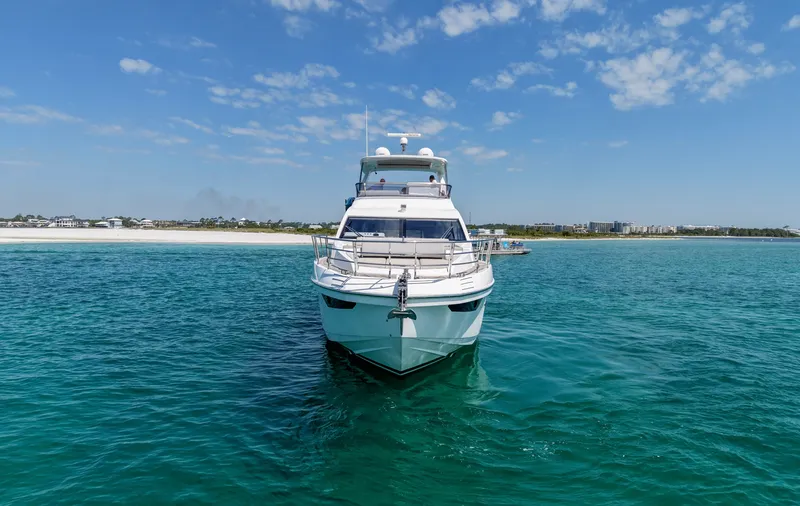 Slide: The Image of Azimut 60 FLY 2019 - 9