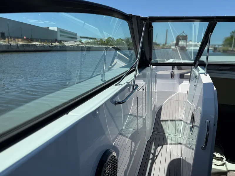 Slide: The Image of Cruisers 38 GLS 2021 - 103