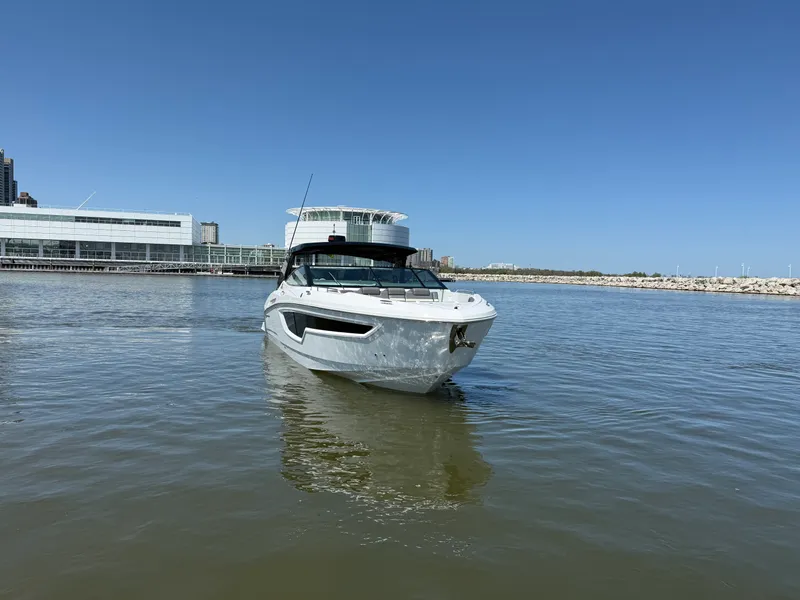 Slide: The Image of Cruisers 38 GLS 2021 - 73