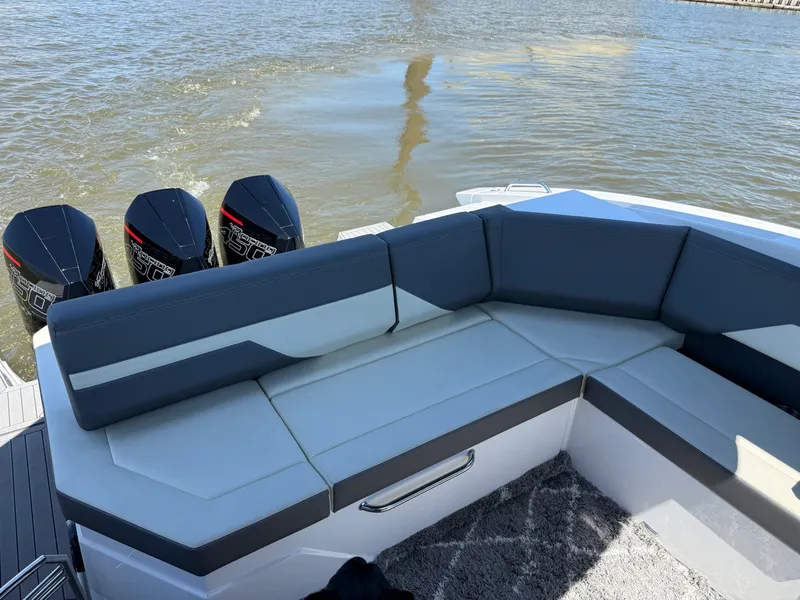 Slide: The Image of Cruisers 38 GLS 2021 - 98