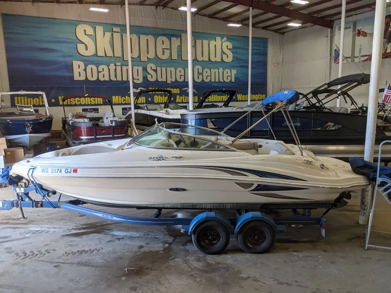 The Image of Sea Ray 220 SUNDECK 2002 - 0