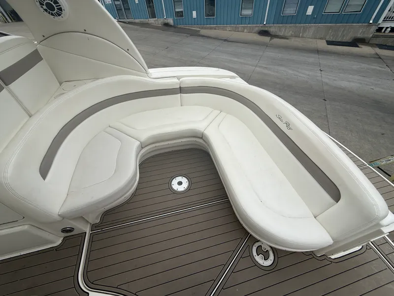 Slide: The Image of Sea Ray Sundancer 320 2003 - 11