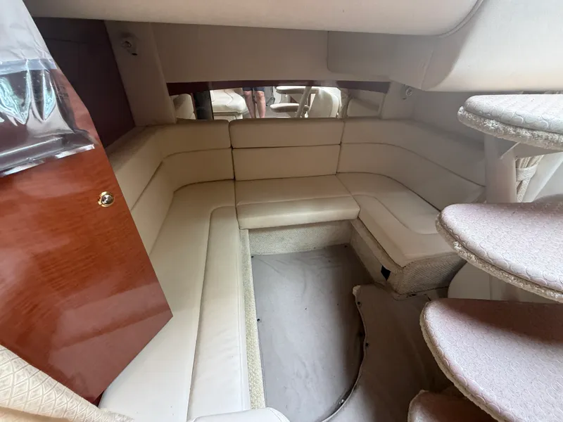 Slide: The Image of Sea Ray Sundancer 320 2003 - 19