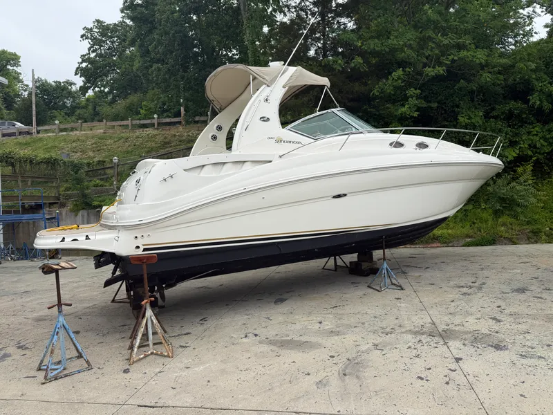 Slide: The Image of Sea Ray Sundancer 320 2003 - 2