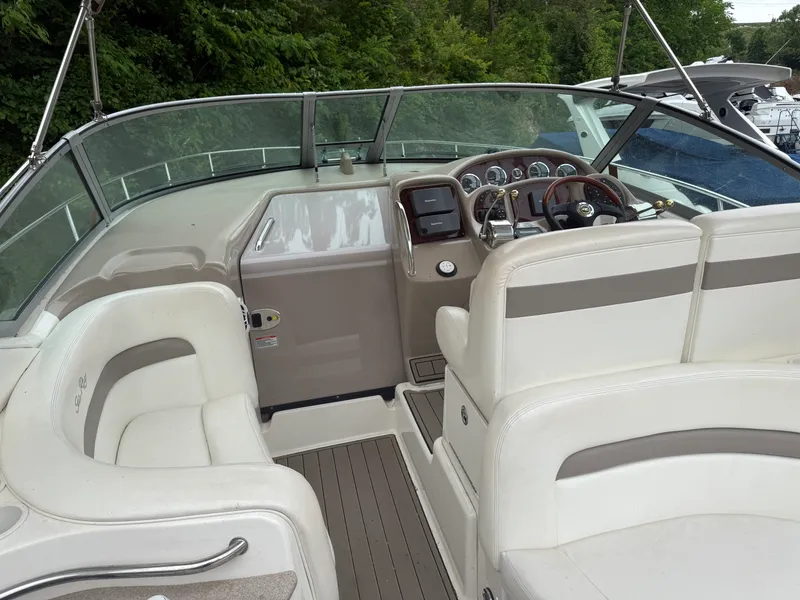 Slide: The Image of Sea Ray Sundancer 320 2003 - 5