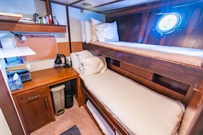 Slide: The Image of captain & crew quarters - 62