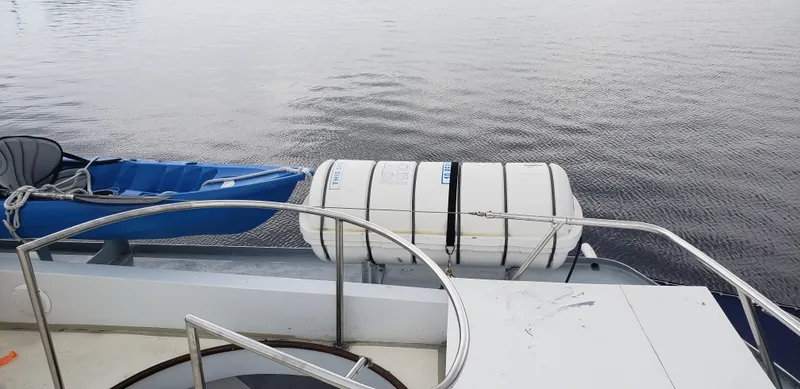 Slide: The Image of 10 Person Life raft Port side upper deck - 69