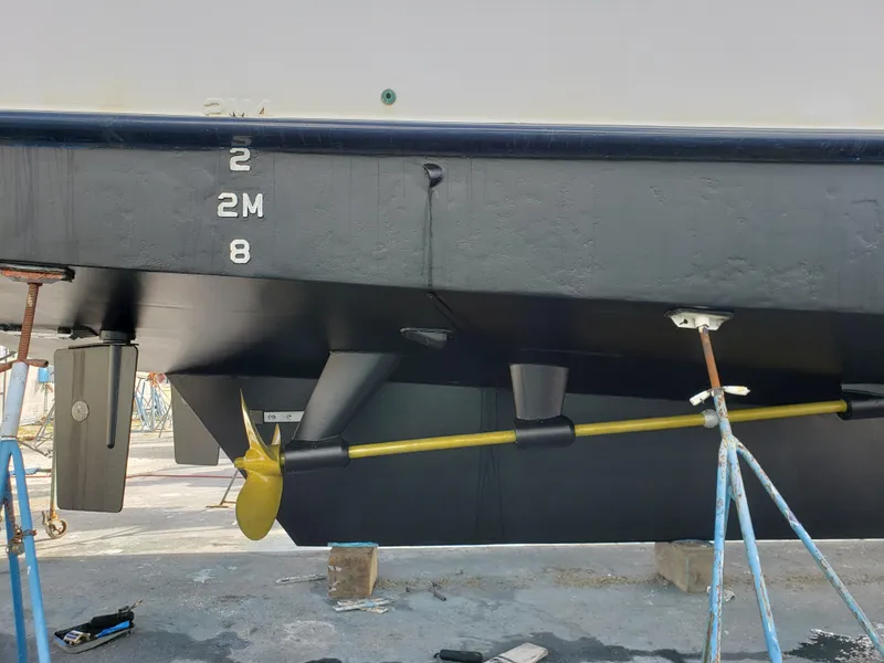 Slide: The Image of Benetti Custom Lloyds M.Y. 1983 - 79