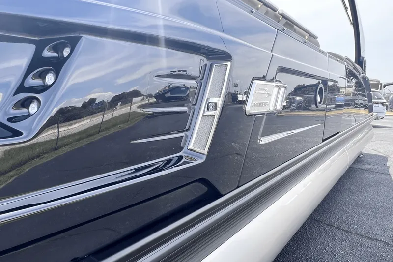 Slide: The Image of Bennington 25QX 2025 - 2