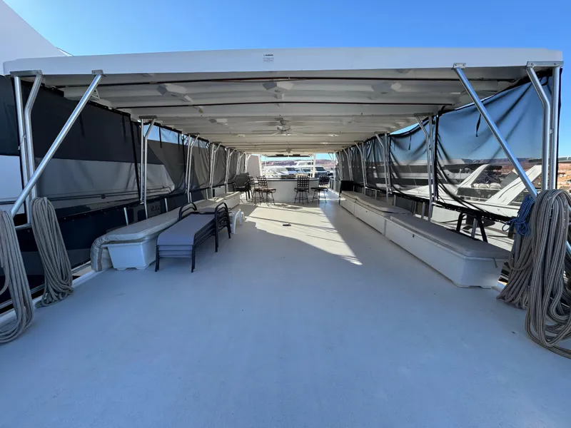 Slide: The Image of Covered deck area on 2006 Sumerset Seas The Day Trip 11 houseboat. - 34