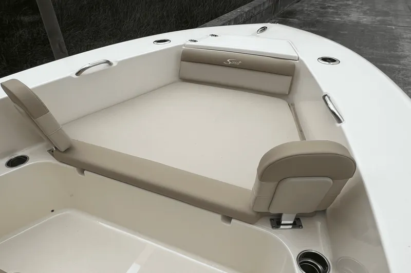 Slide: The Image of Scout 195 Sportfish 2025 - 7