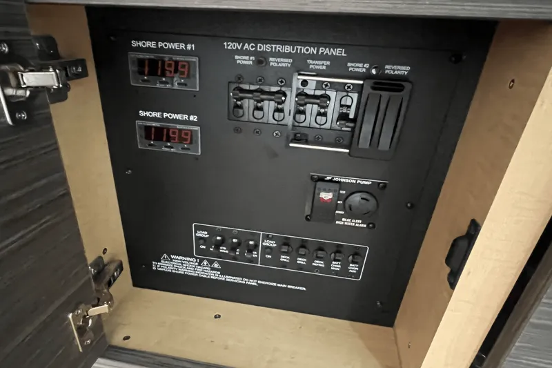 Slide: The Image of Aviara AV36 Outboard 2022 - 22