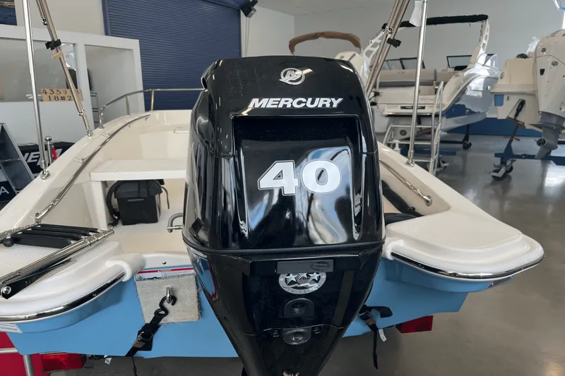 Slide: The Image of Boston Whaler 130 Super Sport 2025 - 2