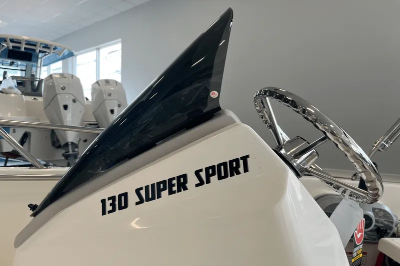 Slide: The Image of Boston Whaler 130 Super Sport 2025 - 5