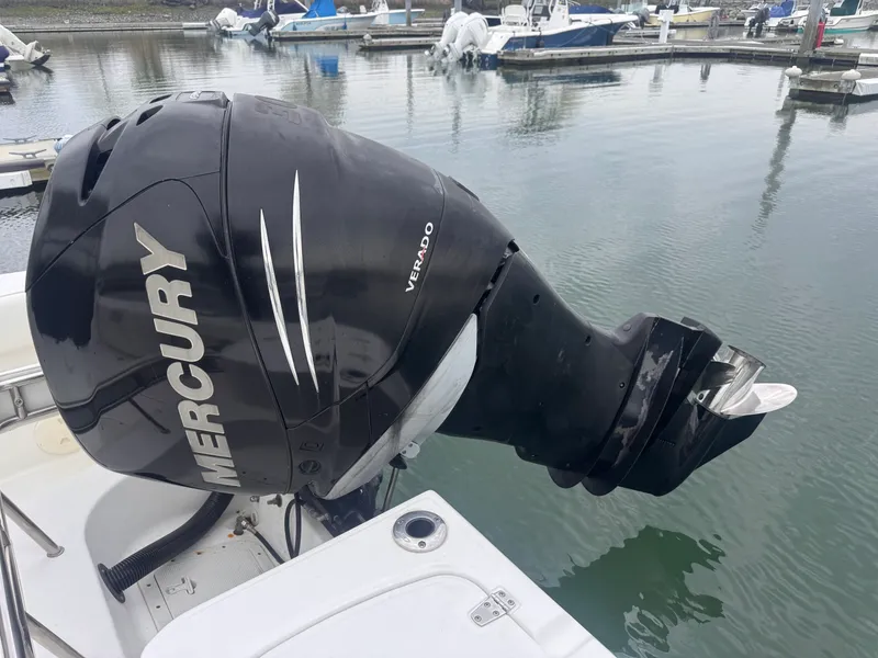 Slide: The Image of Boston Whaler 235 CONQUEST 2012 - 11