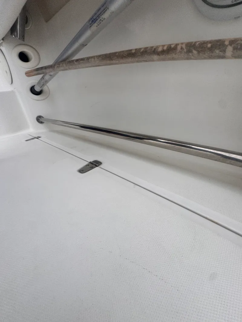 Slide: The Image of Boston Whaler 235 CONQUEST 2012 - 12