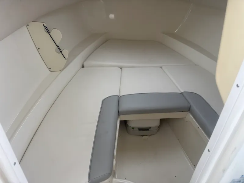 Slide: The Image of Boston Whaler 235 CONQUEST 2012 - 18