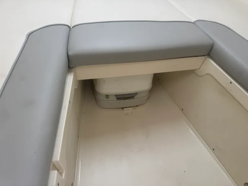 Slide: The Image of Boston Whaler 235 CONQUEST 2012 - 19