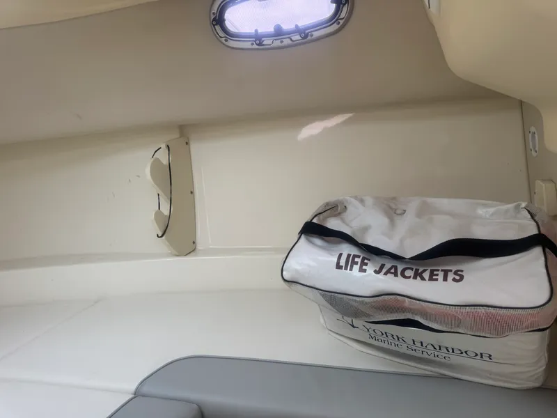 Slide: The Image of Boston Whaler 235 CONQUEST 2012 - 21