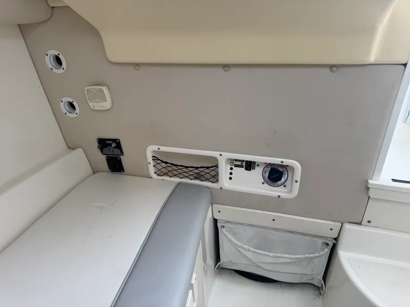 Slide: The Image of Boston Whaler 235 CONQUEST 2012 - 22