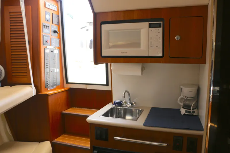 Slide: The Image of Pursuit 3000 Offshore 2001 - 20