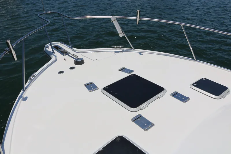 Slide: The Image of Pursuit 3000 Offshore 2001 - 14