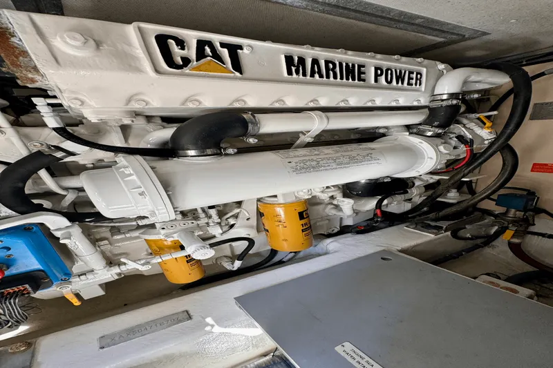 Slide: The Image of Azimut 50 FLYBRIDGE 2007 - 24