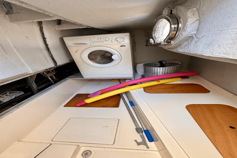 Slide: The Image of Azimut 50 FLYBRIDGE 2007 - 50