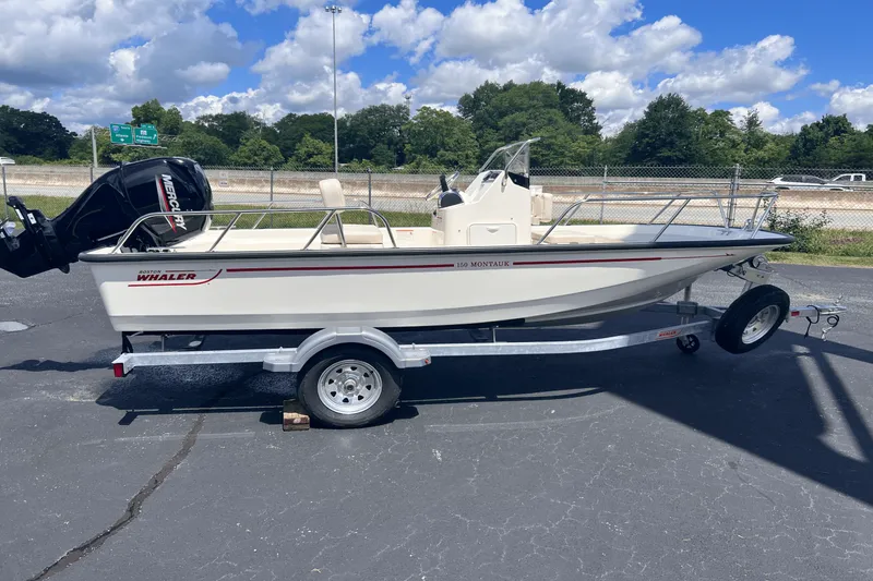 Slide: The Image of Boston Whaler 150 Montauk 2025 - 5