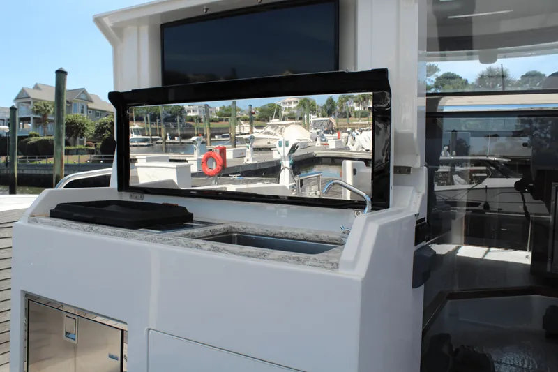 Slide: The Image of Ocean Alexander 45 DIVERGENCE COUPE 2021 - 23