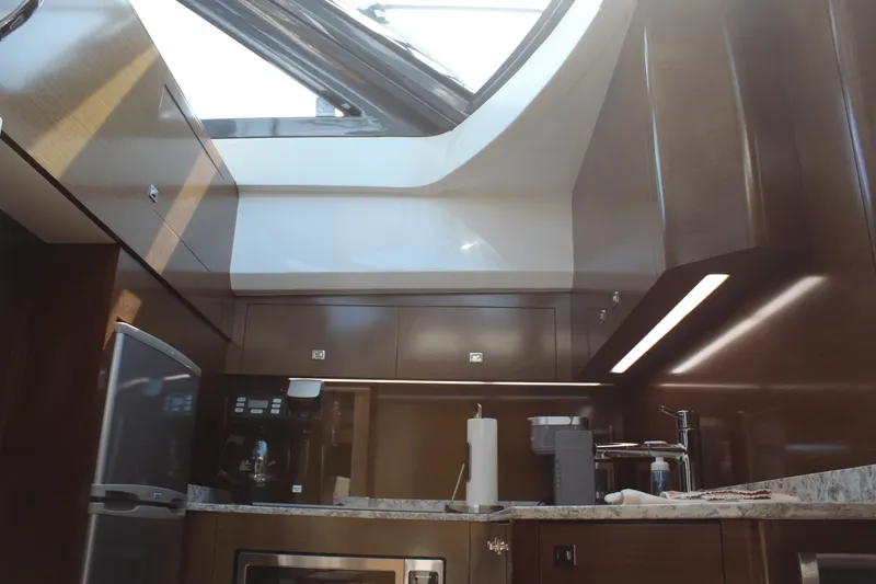 Slide: The Image of Ocean Alexander 45 DIVERGENCE COUPE 2021 - 29