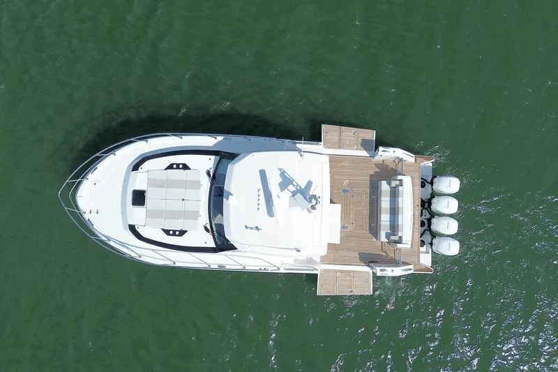 Slide: The Image of Ocean Alexander 45 DIVERGENCE COUPE 2021 - 4