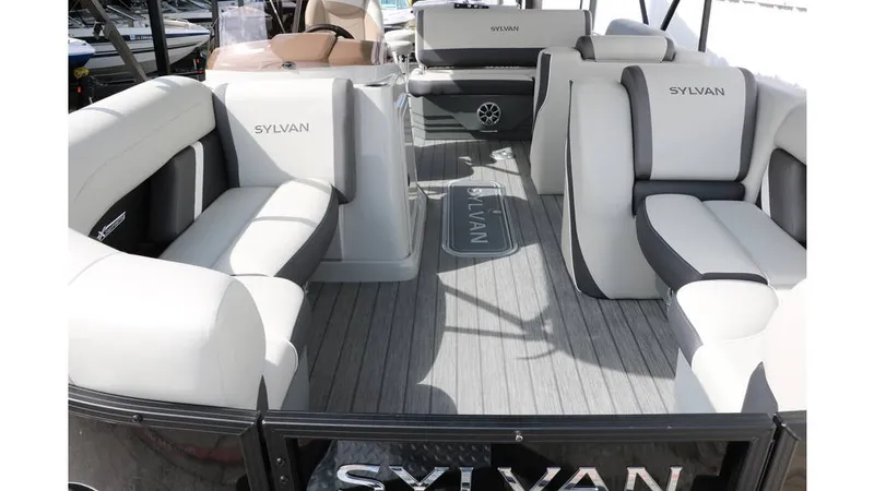 Slide: The Image of Sylvan Mirage X3 DLZ Bar Tri Toon 2025 - 11