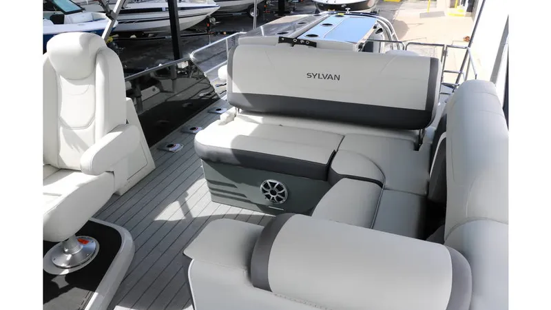 Slide: The Image of Sylvan Mirage X3 DLZ Bar Tri Toon 2025 - 15