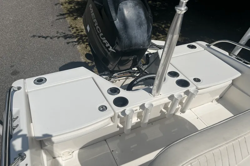 Slide: The Image of Boston Whaler 170 DAUNTLESS 2014 - 7