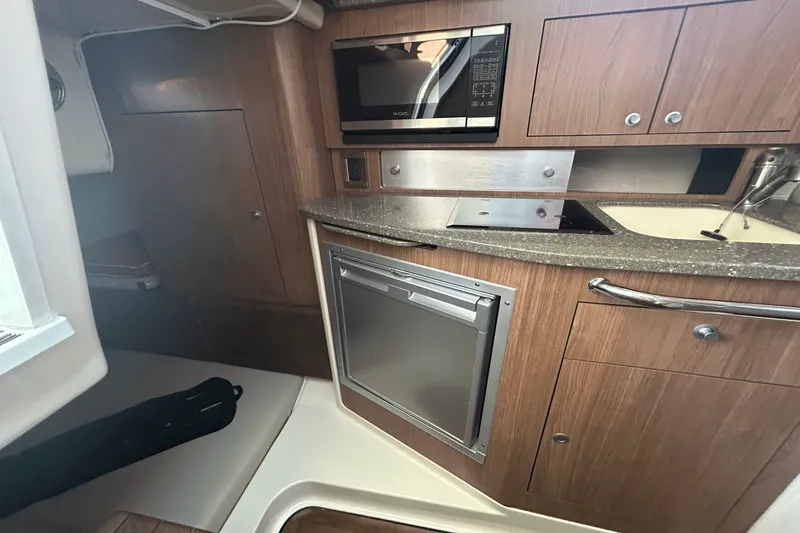 Slide: The Image of Boston Whaler 315 CQ 2017 - 26