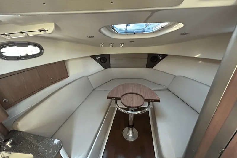 Slide: The Image of Boston Whaler 315 CQ 2017 - 30