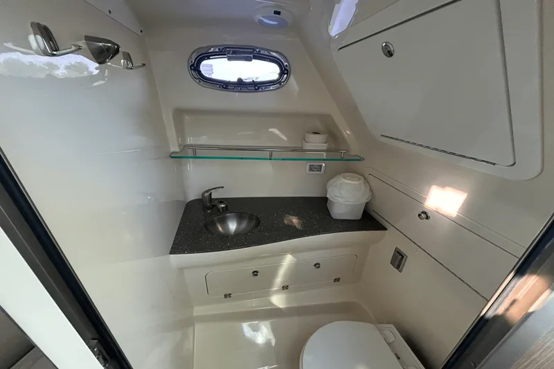 Slide: The Image of Boston Whaler 315 CQ 2017 - 33