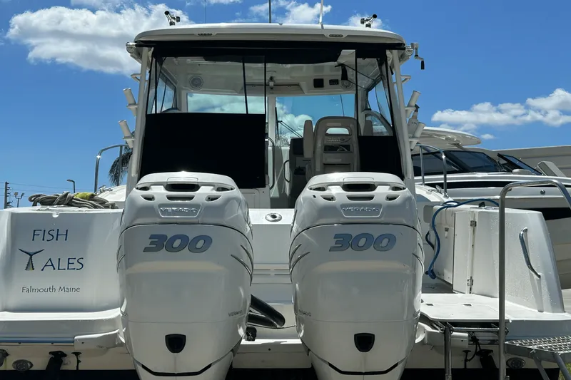 Slide: The Image of Boston Whaler 315 CQ 2017 - 4